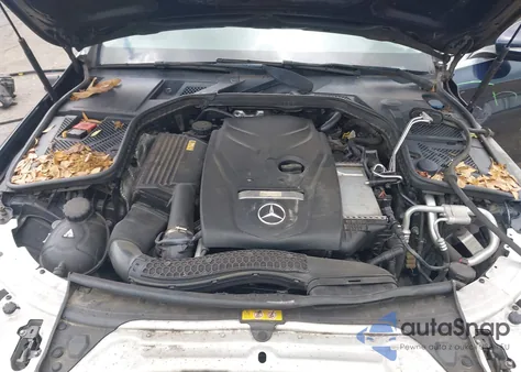 2015 Mercedes-Benz C 300 4Matic/Luxury 4Matic/Sport 4Matic из США, поврежденный, VIN 55SWF4KB0FU085218